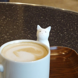 貓的小雕像“貓站著！”可愛的治愈樹脂雕像 第2張的照片