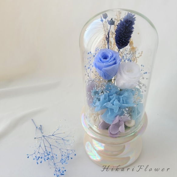 優しく清楚なブルー系ガラスドーム お供え・お悔みプリザーブドフラワー 3枚目の画像
