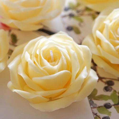 専用　ハンドメイドキャンドルホルダー　キャンドル　薔薇キャンドル 1f68dc14c1e3073aa07a14bcf990ad
