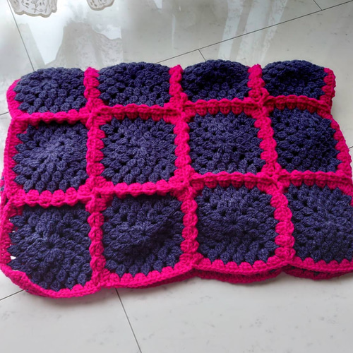 限定1つ】ブランケット モチーフ編み 膝掛け ネイビー✕ピンク 編み