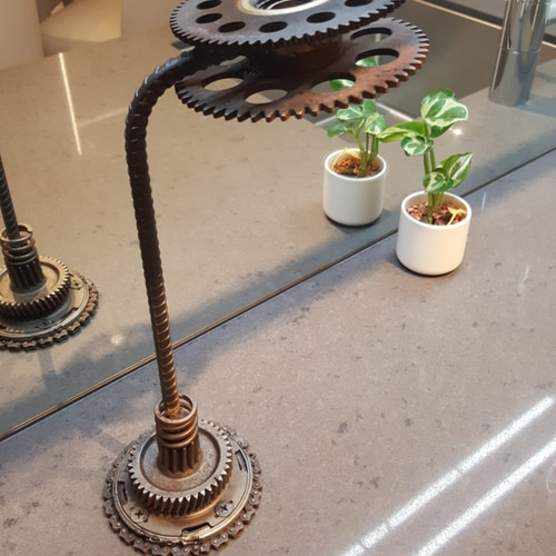 歯車-リサイクルされた鉄の芸術作品 立体・オブジェ Miss Nana 通販