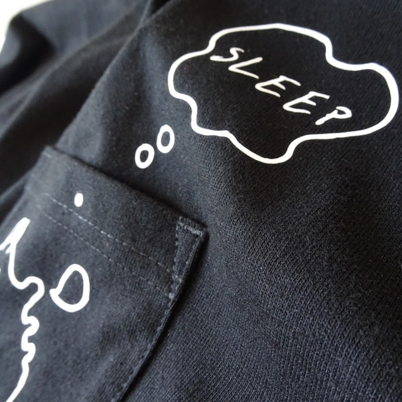 【名入れ可】オーバーサイズのメンズTシャツ "sleep" オリーブorブラック S～XL ビッグシルエット 3枚目の画像