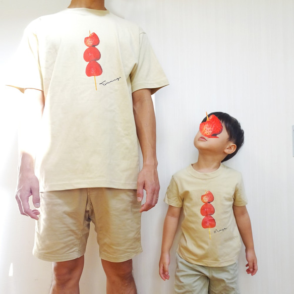 Foods on stick/リアルいちご飴Tシャツ 名入れOK 大人・キッズ・ロンパース 5枚目の画像