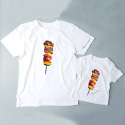 Foods on stick/リアルBBQ串Tシャツ ホワイト 名入れOK 大人・キッズ・ロンパース 6枚目の画像