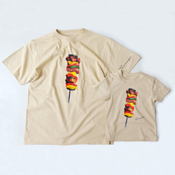 Foods on stick/リアルBBQ串Tシャツ ベージュ 名入れOK 大人・キッズ・ロンパース 6枚目の画像