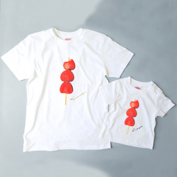 【Creema限定 夏の福袋】Foods on stick/リアルないちご飴の親子Tシャツ 名入れOK 1枚目の画像