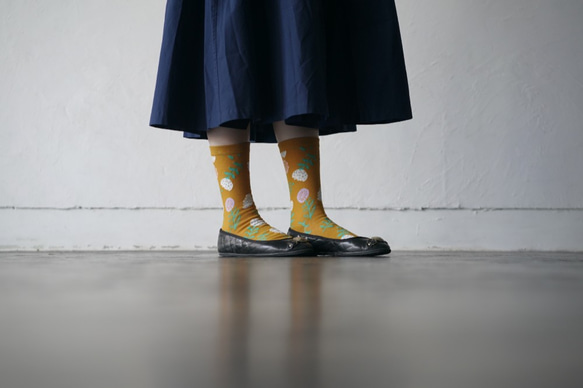 靴下　socks flower mustard ALCEDO レディース 2枚目の画像