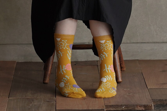 靴下　socks flower mustard ALCEDO レディース 4枚目の画像