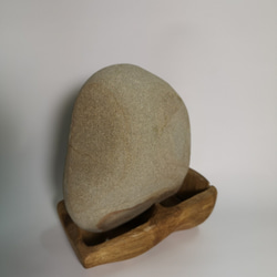 ［放著系列-企鵝］石頭藝品 原石擺飾 石頭擺飾品 手作藝品 石頭擺件 第3張的照片