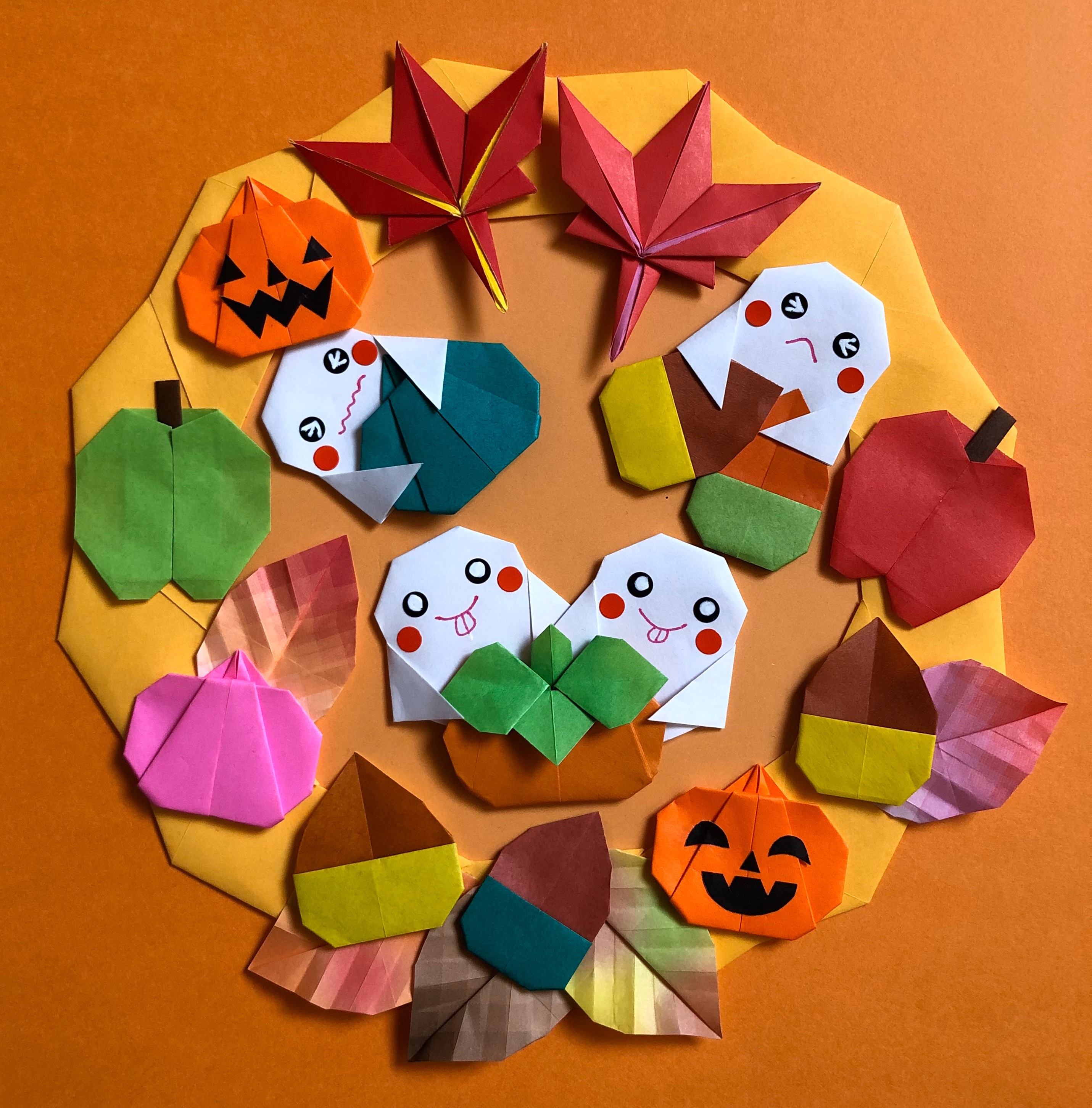 折り紙　折り紙リース　折り紙メダル　ハロウィン　グレーマールページ 折り紙 折り紙リース 折り紙メダル ハロウィン グレーマール