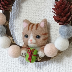 猫 クリスマスリース 羊毛フェルト 5枚目の画像
