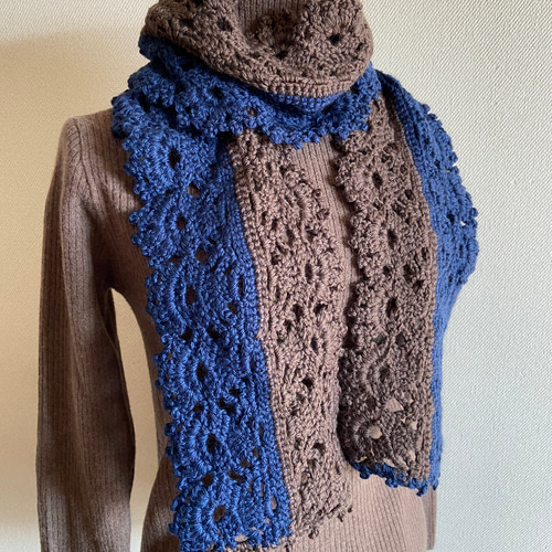 バイカラーかぎ針編みウールマフラー(ネイビー×ブラウン) マフラー