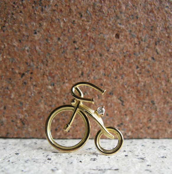 K18YG　車輪の大きな自転車ブローチ　ペニーファージング 10枚目の画像