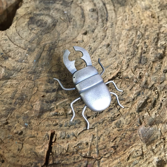 再販します！！ 夏の日の宝物 クワガタ シルバー925 ブローチ 6枚目の画像