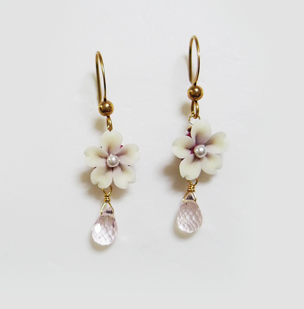 ◆ K14GF　ソメイヨシノとモルガナイトのピアス