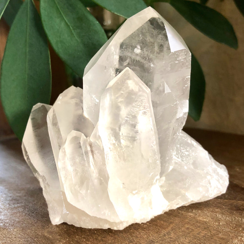 開運！ 美水晶クラスター 351g 天然石 Janice LOUIS 通販 10951321