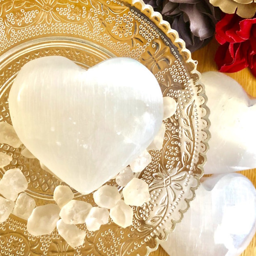 癒しの石 キャッツアイセレナイト 高次元の世界と繋がる天使達の石