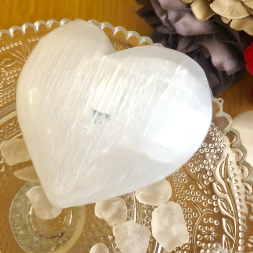 癒しの石 キャッツアイセレナイト 高次元の世界と繋がる天使達の石