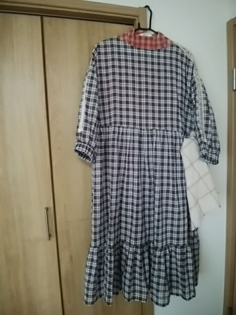 リネン100%生地　エプロンドレス