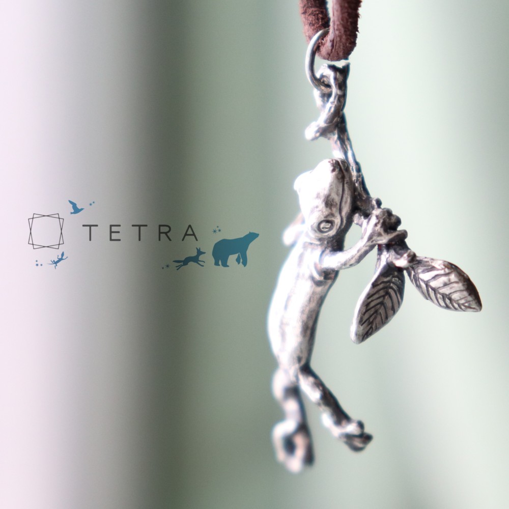 おっとっと 落っこちそうで落っこちないヤモリのペンダント【Silver925製】