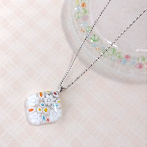 ベネチアンガラス】四角いお花畑のペンダント（カラフル