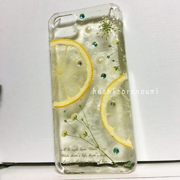 iPhone5/5S 本物 レモン かすみ草 レースフラワー シンプル スッキリ 上品に♪ 押し花 素材 ケース 2枚目の画像