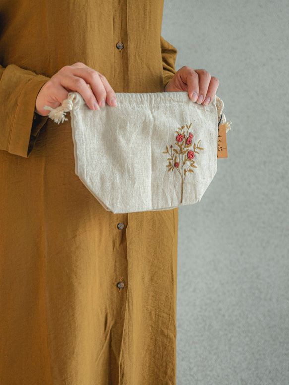 Rose tree 玫瑰花樹 手工刺繡便當束口袋 Handmade客製化 晴好物 第2張的照片