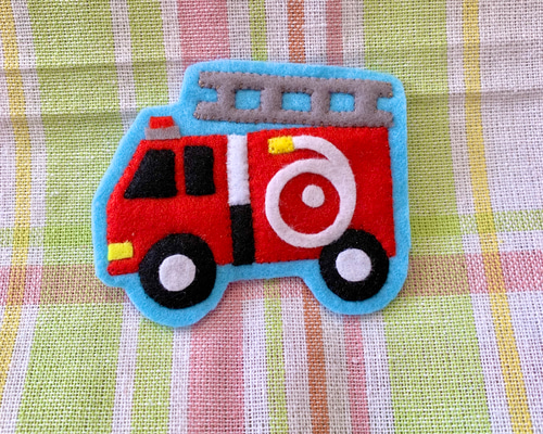 名札ワッペン 名札クリップ ハンドメイド 消防車 名札ワッペン 名札クリップ ハンドメイド 消防車