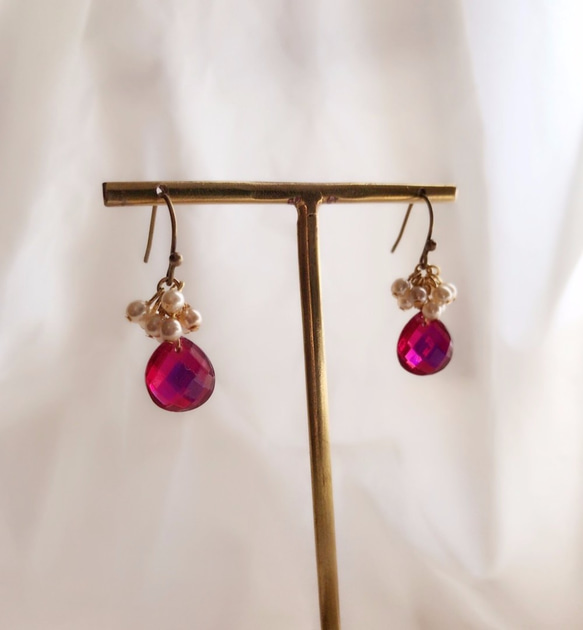 種子珍珠和捷克玻璃耳環“紅寶石” 第3張的照片