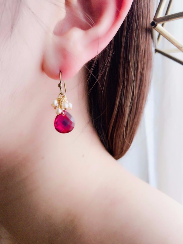 種子珍珠和捷克玻璃耳環“紅寶石” 第4張的照片