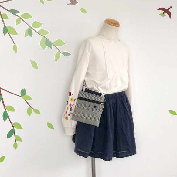 【ファスナー付き】大人かわいい　移動ポケット（黒チェック・ふたなし）サニタリー 13枚目の画像