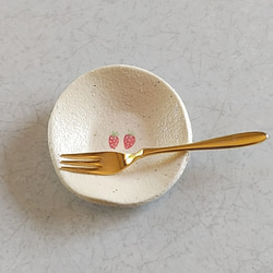 陶の豆皿・小皿・デザート皿【山武市のイチゴ】 8枚目の画像
