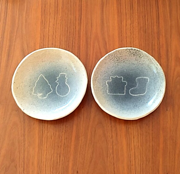 陶の深皿（スープ・カレー・パスタ皿)【ブルークリスマス】 1枚目の画像