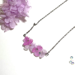 紫陽花のネックレス　スワロフスキーを添えて 3枚目の画像