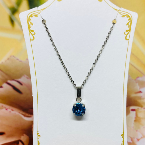 SWAROVSKI ネックレス　ブルー　Blue