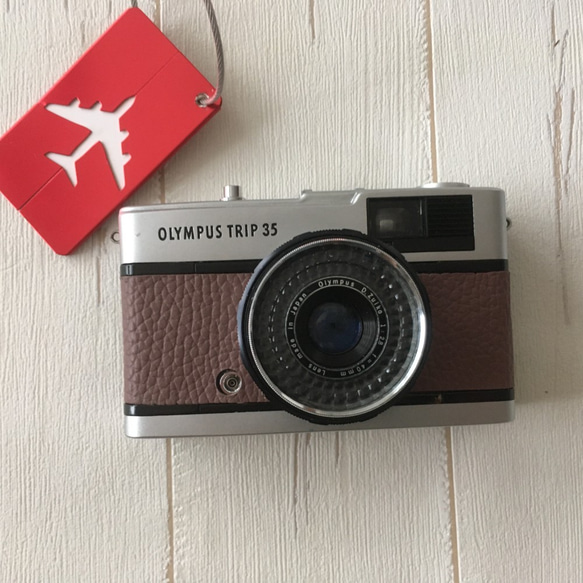 【完動品】レトロなフィルムカメラ オリンパス TRIP35 トープ色の本革にお色直し 2枚目の画像