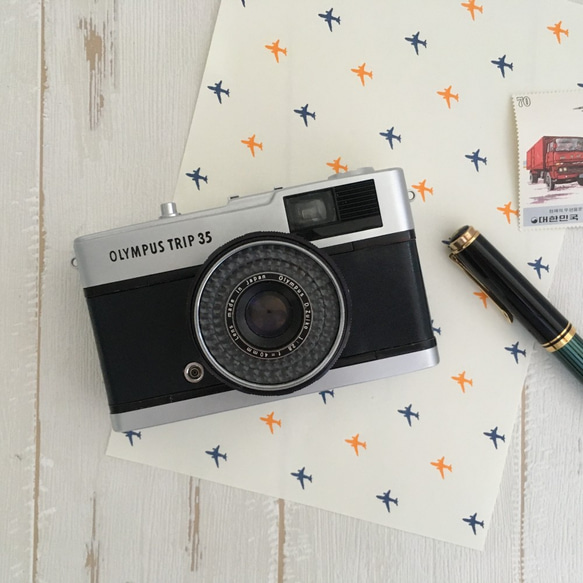【セール 登場から人気沸騰】 完動品】レトロなフィルムカメラ オリンパス シンプルな TRIP35 フィルムカメラ