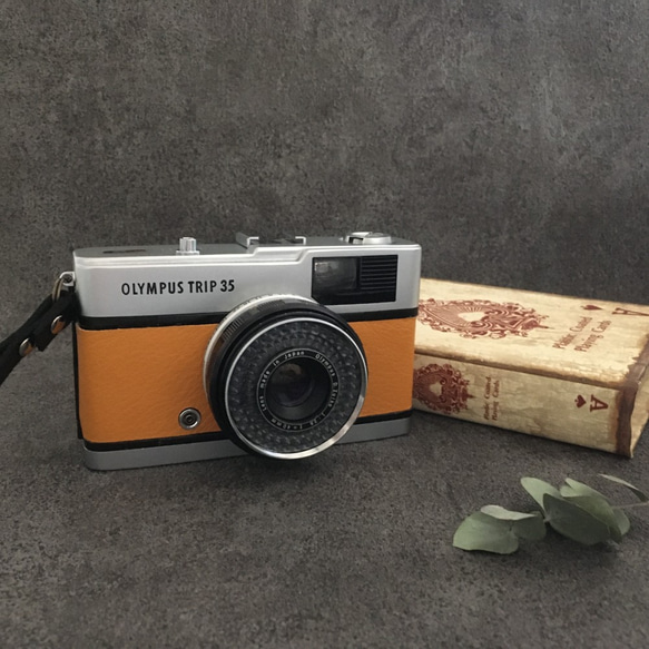 【完動品】レトロなフィルムカメラ　オリンパスTRIP35 マンダリンオレンジの本革【送料無料+フィルム１本プレゼント！】 2枚目の画像