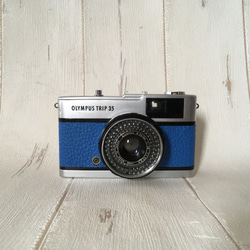 【完動品】レトロなフィルムカメラ　オリンパスTRIP35 コバルトブルーの本革【送料無料+フィルム１本プレゼント！】 3枚目の画像