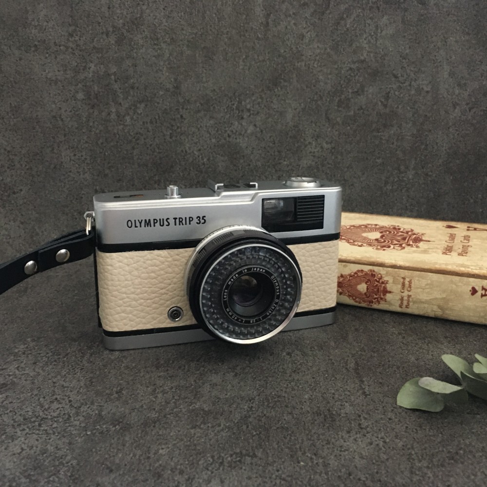 完動品、整備済 ◉ OLYMPUS TRIP35 フィルムカメラ OLYMPUS - OLYMPUS TRIP35 オールドフィルムカメラ 電池不要