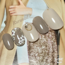 グレージュ フラワー ネイルチップ 0_3787d2d65c1c37c78e70260139c0