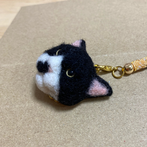 【なこ】猫 ハチワレ 羊毛フェルト ストラップ ハンドメイド なこ様専用】猫 ハチワレ 羊毛フェルト ストラップ ハンドメイド