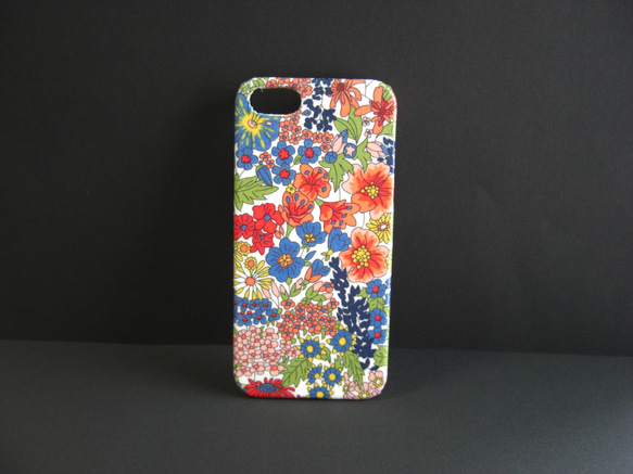 LIBERTYの布を使ったiPhone5のケース 1枚目の画像