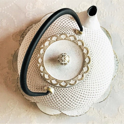 南部鉄器　急須 「令和　鍋敷きセット」 2枚目の画像