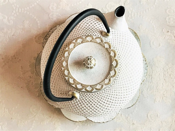 南部鉄器　急須 「令和　鍋敷きセット」 2枚目の画像