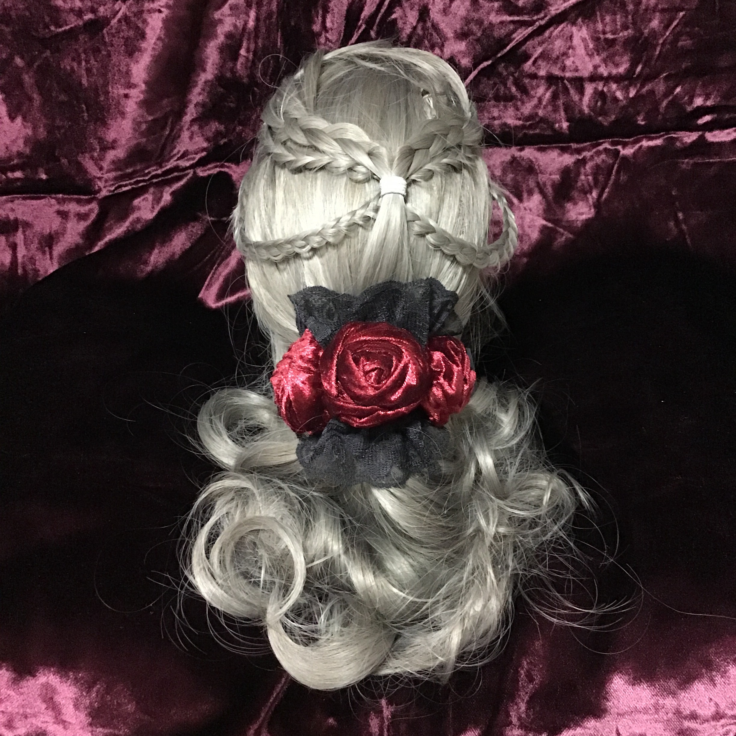 ベルベットローズのシュシュ