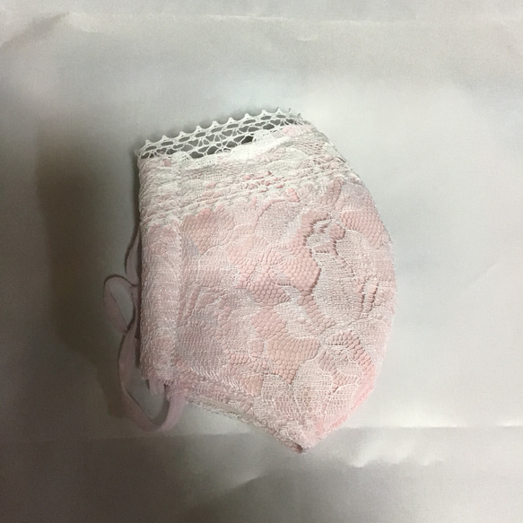 ベビーピンク×白　ポケット付きレースマスク 2枚目の画像