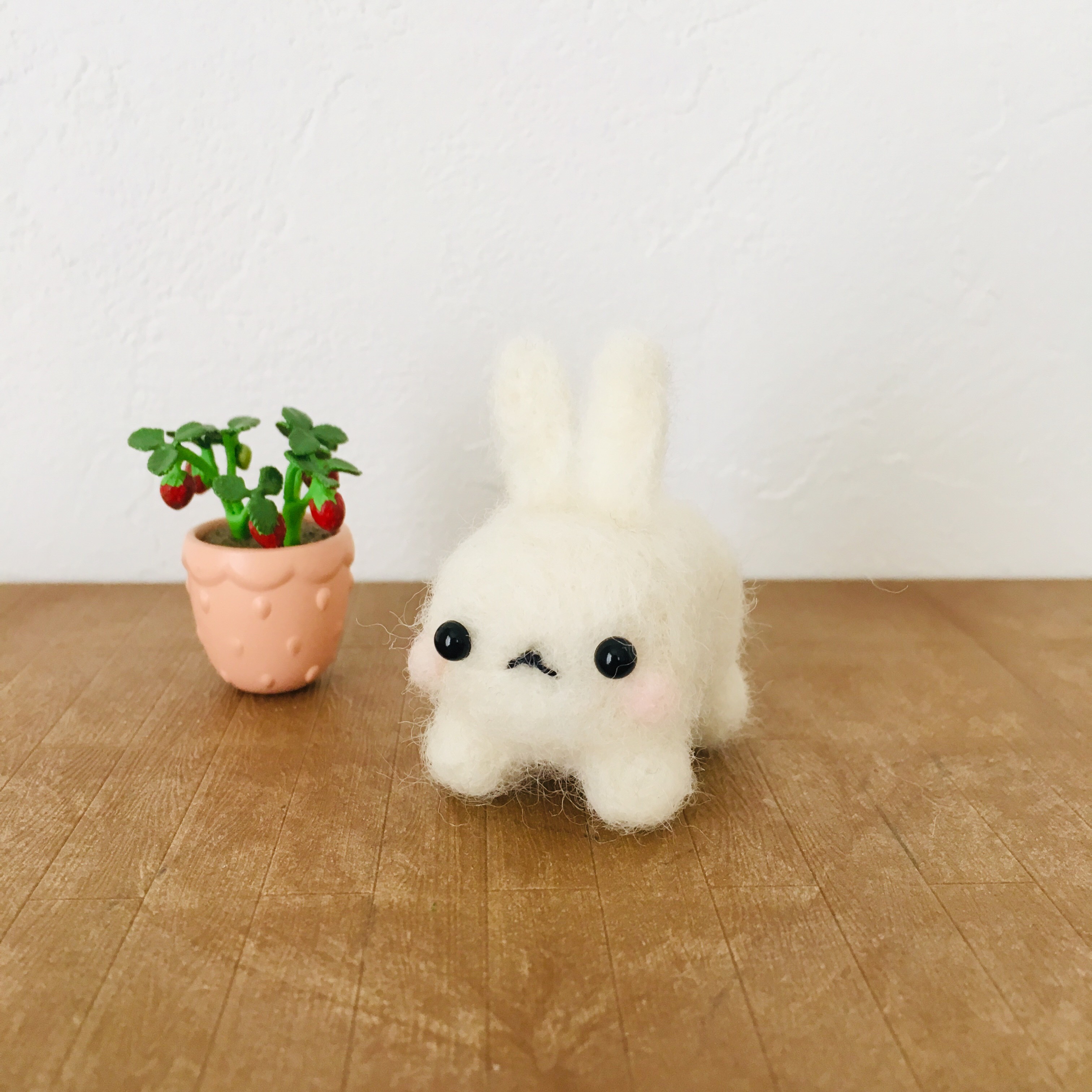 ぷちうさ☺︎うさぎの羊毛フェルトマスコット 羊毛フェルト