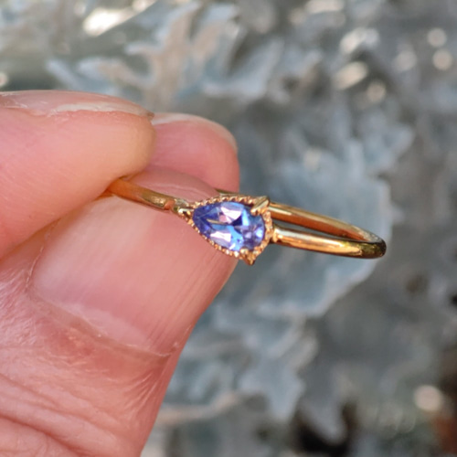 タンザナイトのしずく ペアシェイプカット シルバーSV925製リング 指輪  