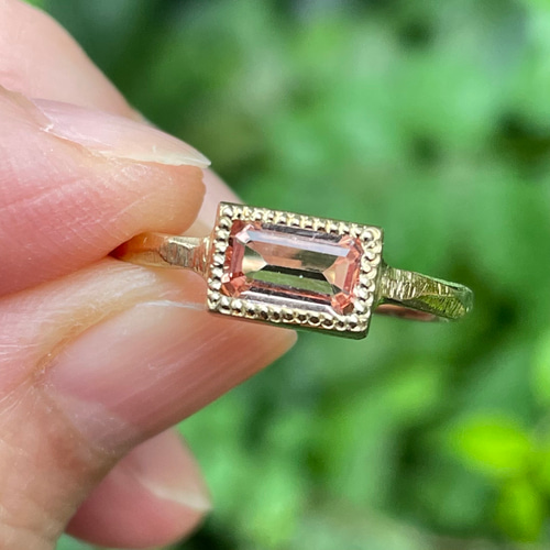 インペリアルトパーズ 上品なエメラルドカット0.73ct シルバーSV925  